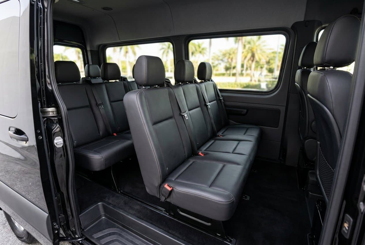 Business Sprinter 10 interior