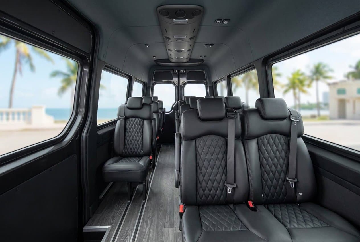 Business Sprinter 14 interior