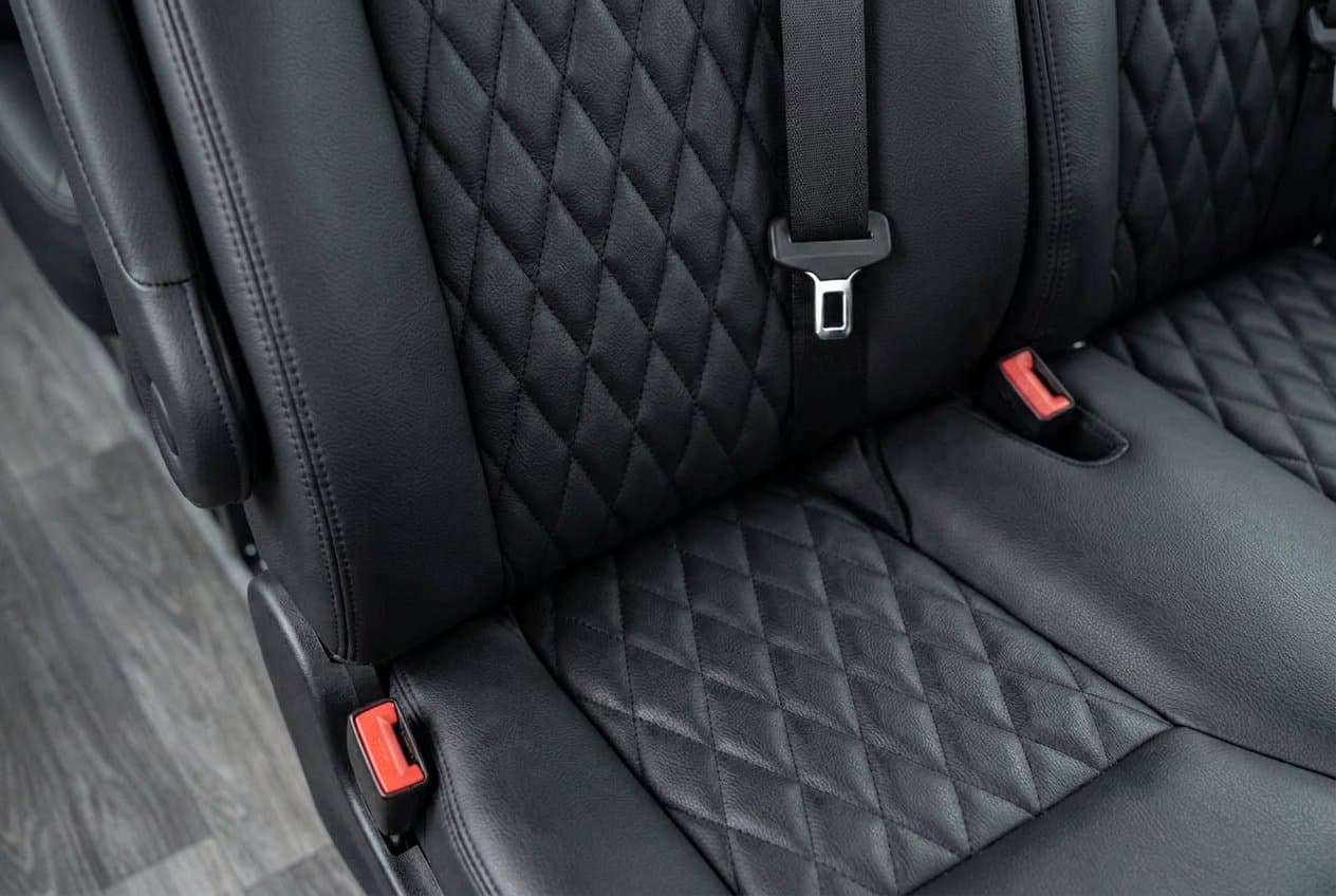 Business Sprinter 14 interior